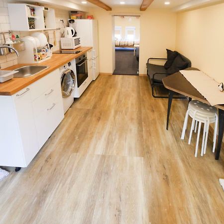Low Ceiling Apartment Riga Bagian luar foto